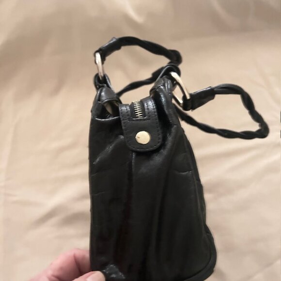 Charles David Handbag Purse Black Chevron Stitched Twisted Handles Read - Picture 3 of 11